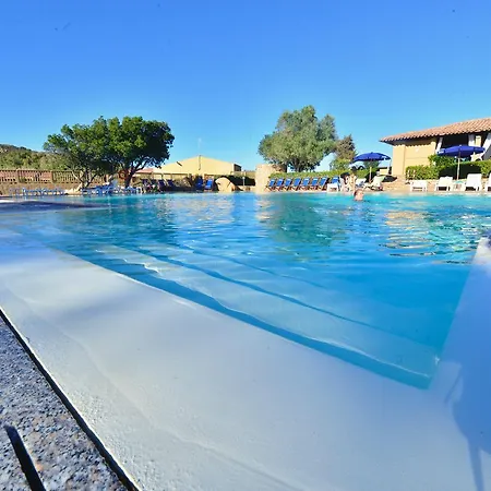 Aparthotel Le Rocce *